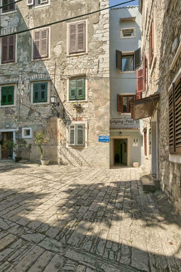 Old Town Apartments In City Center Pula Dış mekan fotoğraf